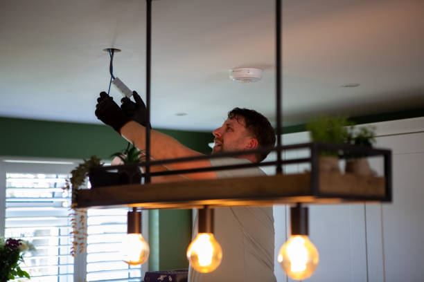 Best Affordable Emergency Electrician  in Hewlett, NY